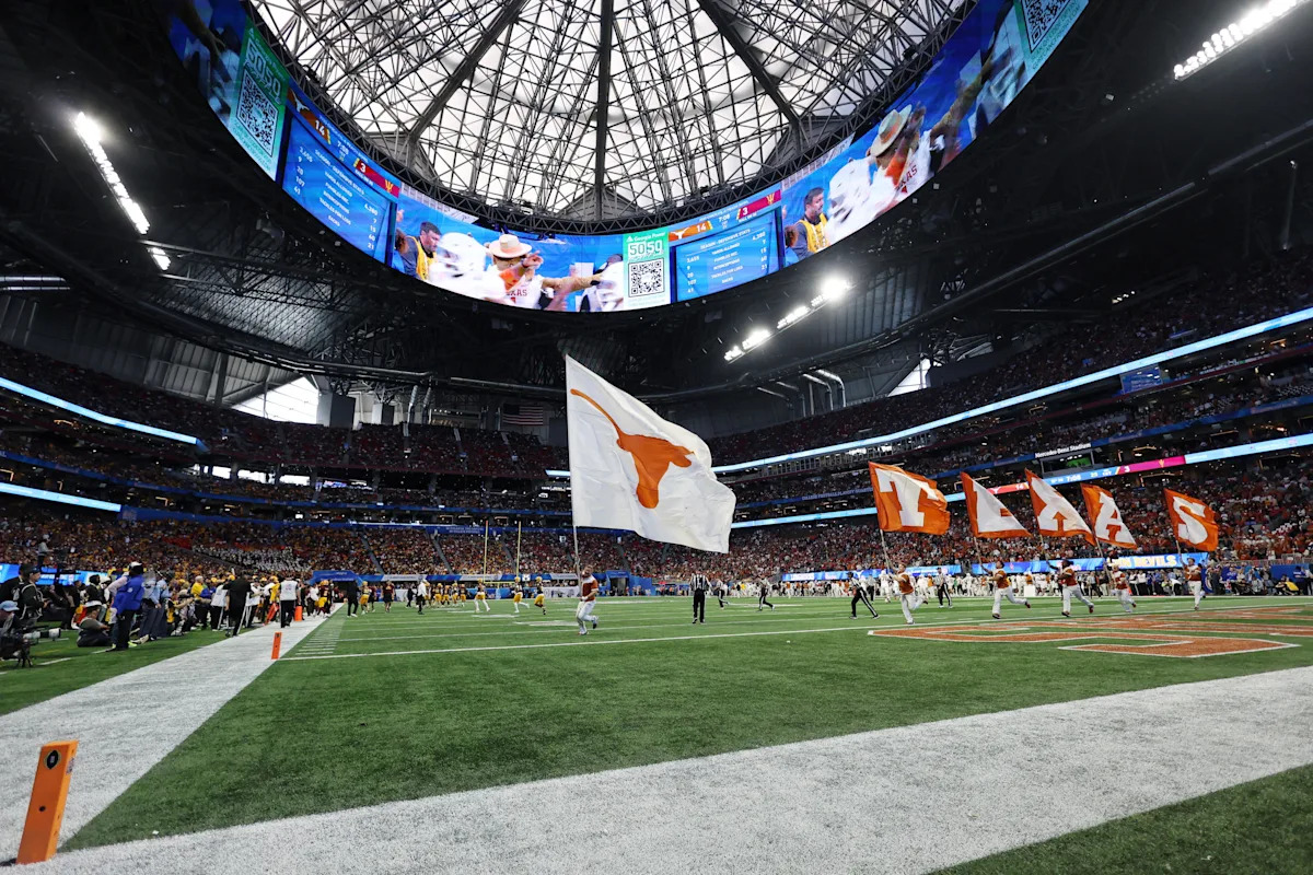 Texas expected to hire longtime NFL scout