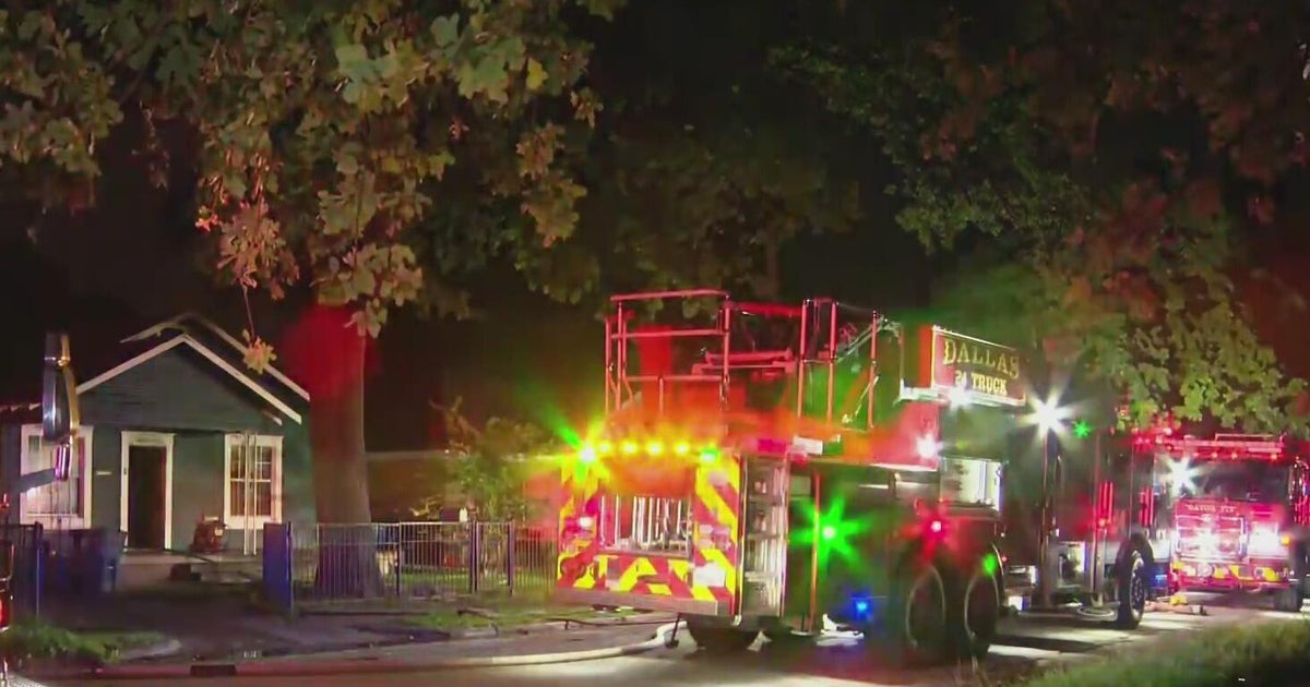 Dallas firefighter injured while battling house fire near Fair Park, officials say