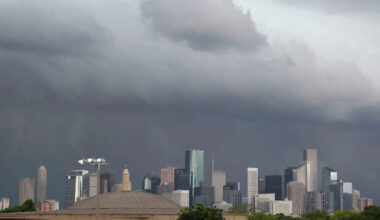 How much rain will fall in Houston this week? Here's what weather models say.