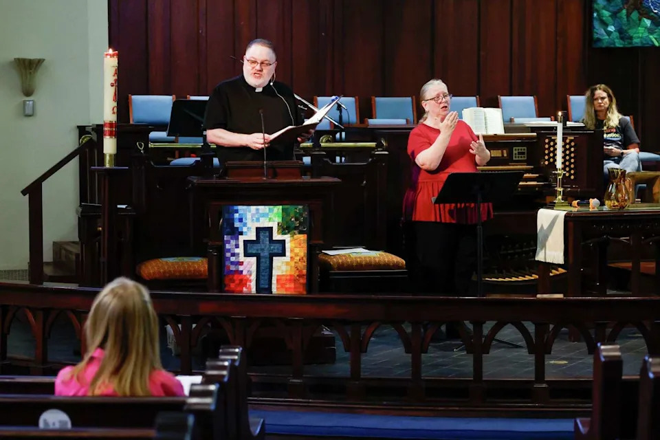 Executive pastor Ryan Wager offers words of reflections during a service of prayer and justice at Oak Lawn United Methodist Church on Thursday, May 14, 2026, in Dallas. The church was ringing its bells 600 times for the state’s 600th execution since the death penalty was reinstated in 1976. Edward Busby, who is set to be executed Thursday, will be the 600th person executed by the state of Texas. (Elías Valverde II/The Dallas Morning News)