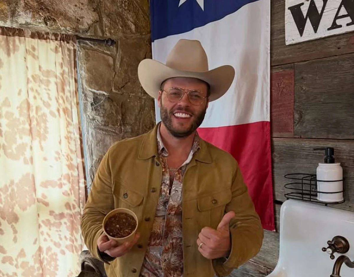 Texas country singer Charley Crockett spotted at Hill Country barbecue joint