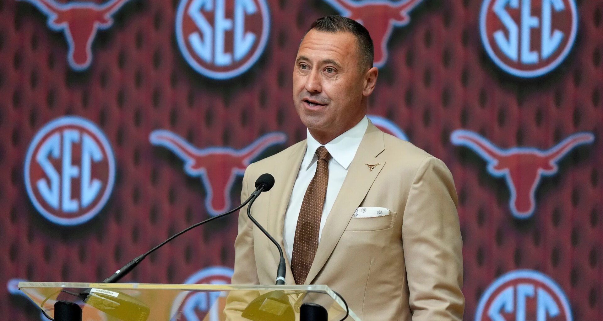 Would Texas Longhorns, SEC leave NCAA? Sarkisian says it's possible