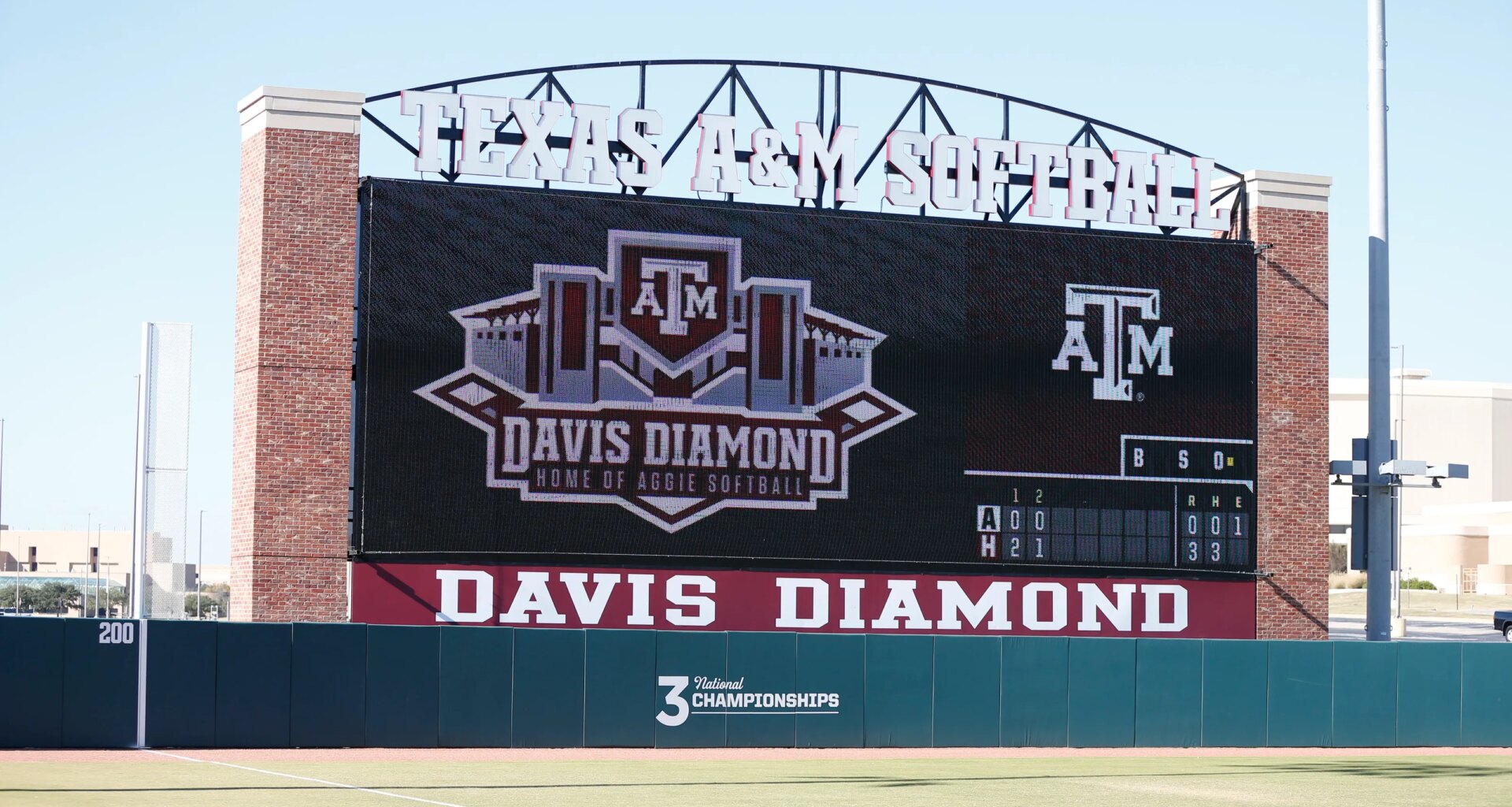 Seventh‑inning rally sends Aggie softball to losers’ regional bracket