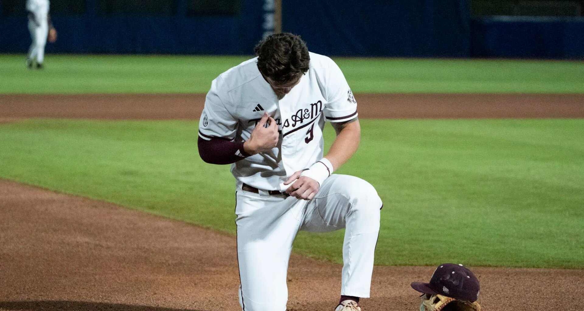 Texas A&M routs Texas State, 17-2, in College Station Regional