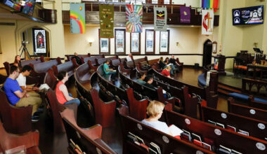 Oak Lawn UMC rings bells 600 times in recognition of Texas' milestone execution