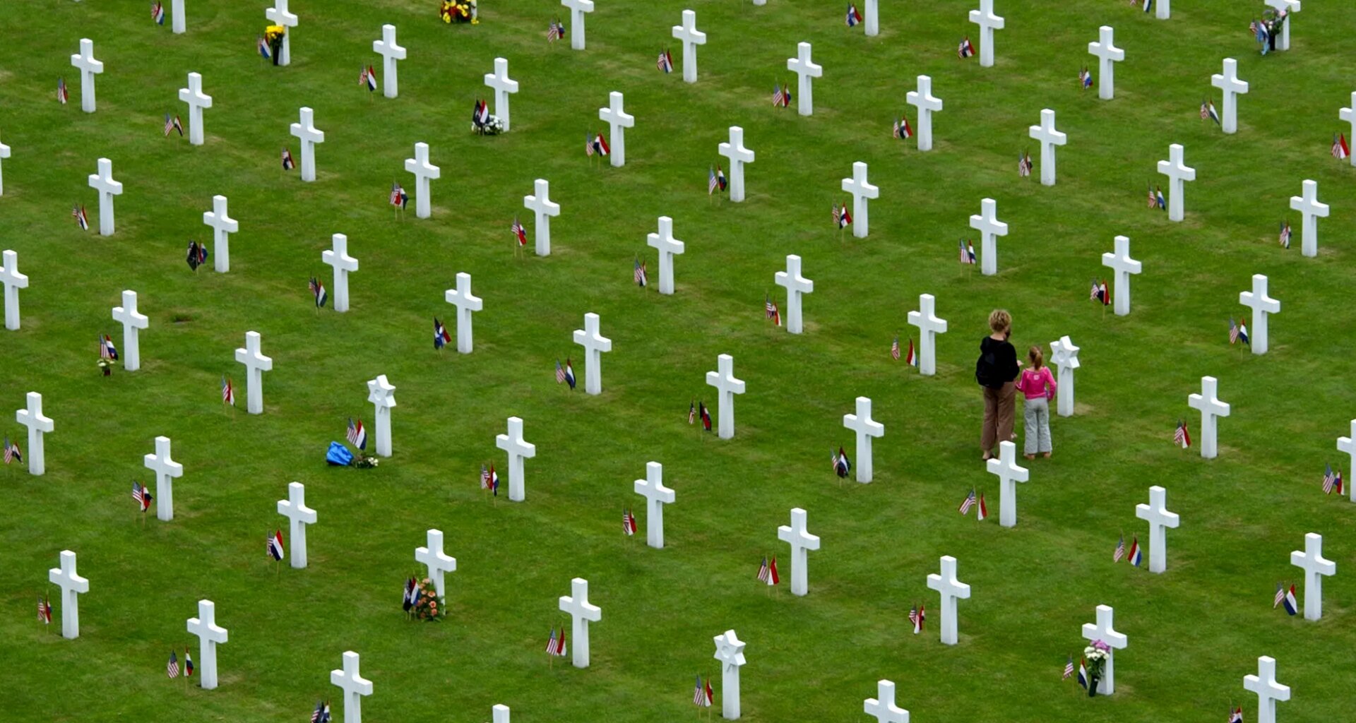 His uncle died during WWII. He just learned a Dutch town tends the hero’s grave