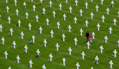 His uncle died during WWII. He just learned a Dutch town tends the hero’s grave