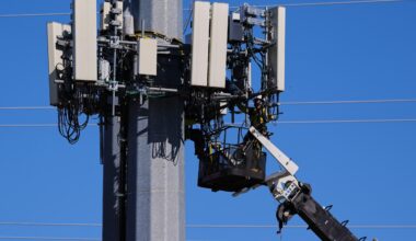 Calling north Fort Worth: City commission weighs in on cell tower