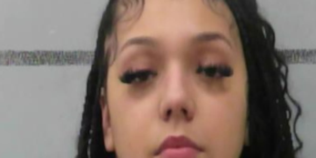 Woman charged with evading police after early morning crash in central Lubbock