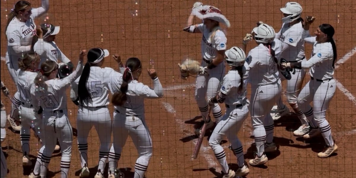 Texas A&M softball knocks off UConn with record-setting inning