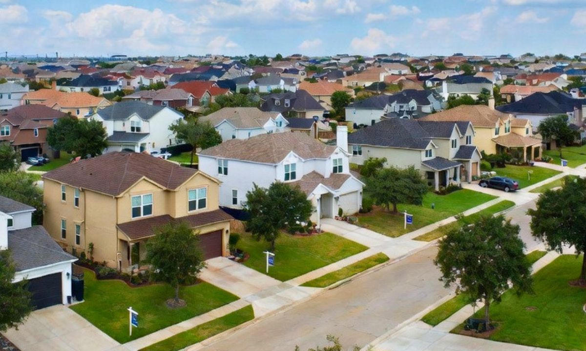 Collin County Housing Market Drops 6.1% In 2026