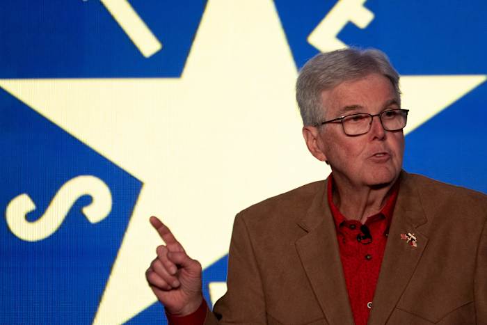 Dan Patrick picks sides in Texas attorney general, Railroad Commission GOP runoffs