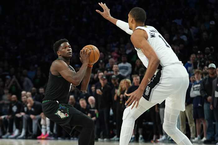 Late Timberwolves rally guides Timberwolves past Spurs after Wembanyama’s ejection