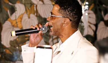 Eric Benet played an intimate set at Winsome Prime Friday night.
