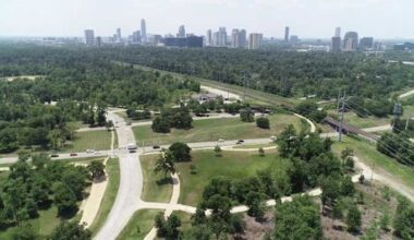 Houston roads still deadly as Texas cities show extreme divide in fatal intersection crashes, study finds