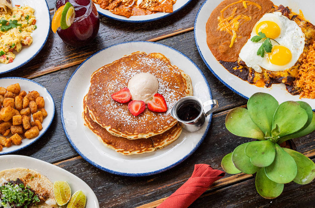 Image shows a brunch meal. 