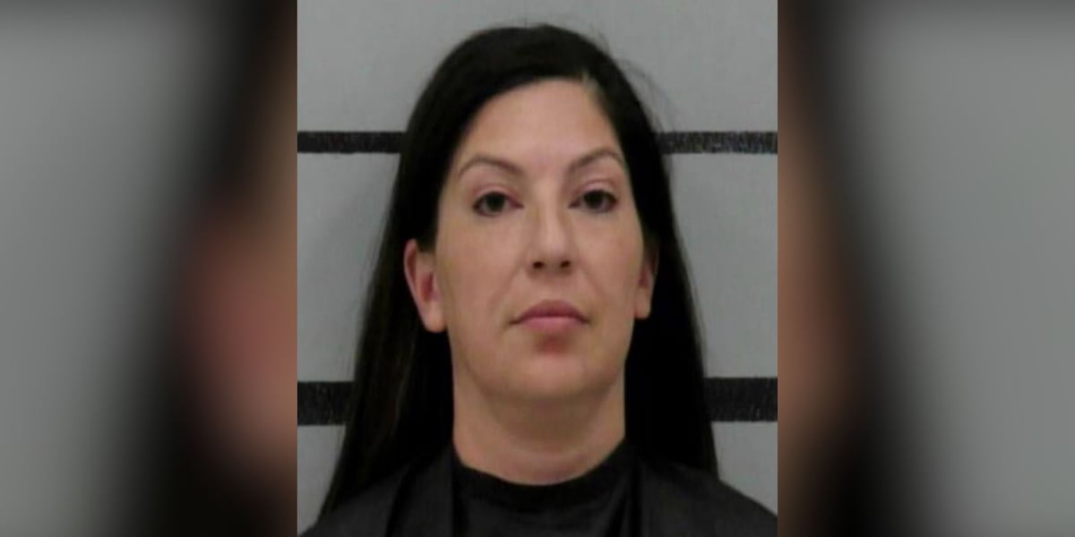Lubbock police officer indicted, charged with 4 counts of falsifying child’s birth certificate