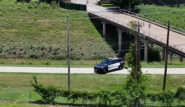 HPD homicide detectives investigating after body found in Brays Bayou
