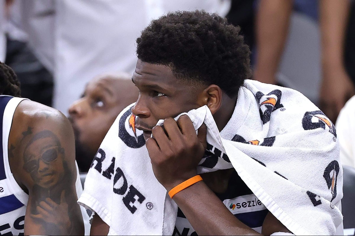 Do the Timberwolves need a lineup change after Game 5 drubbing in San Antonio?