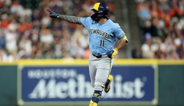 Brewers come back to steal game one of weekend set in Houston 5-4 in 10 innings