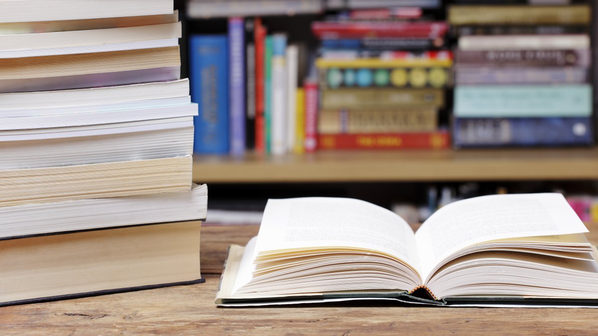 Free book drive in Dallas led by teen Orion Jean – NBC 5 Dallas-Fort Worth