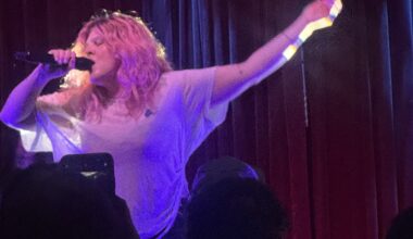Dallas enjoyed an intimate show from rising pop singer Grace Ives