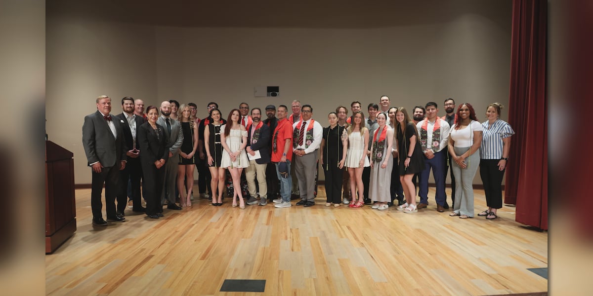 Texas Tech honors military-connected graduates with special stole ceremony