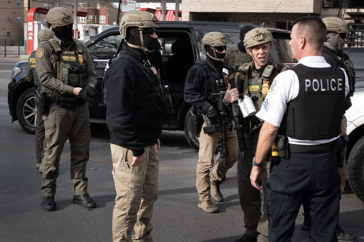 ICE agents and police