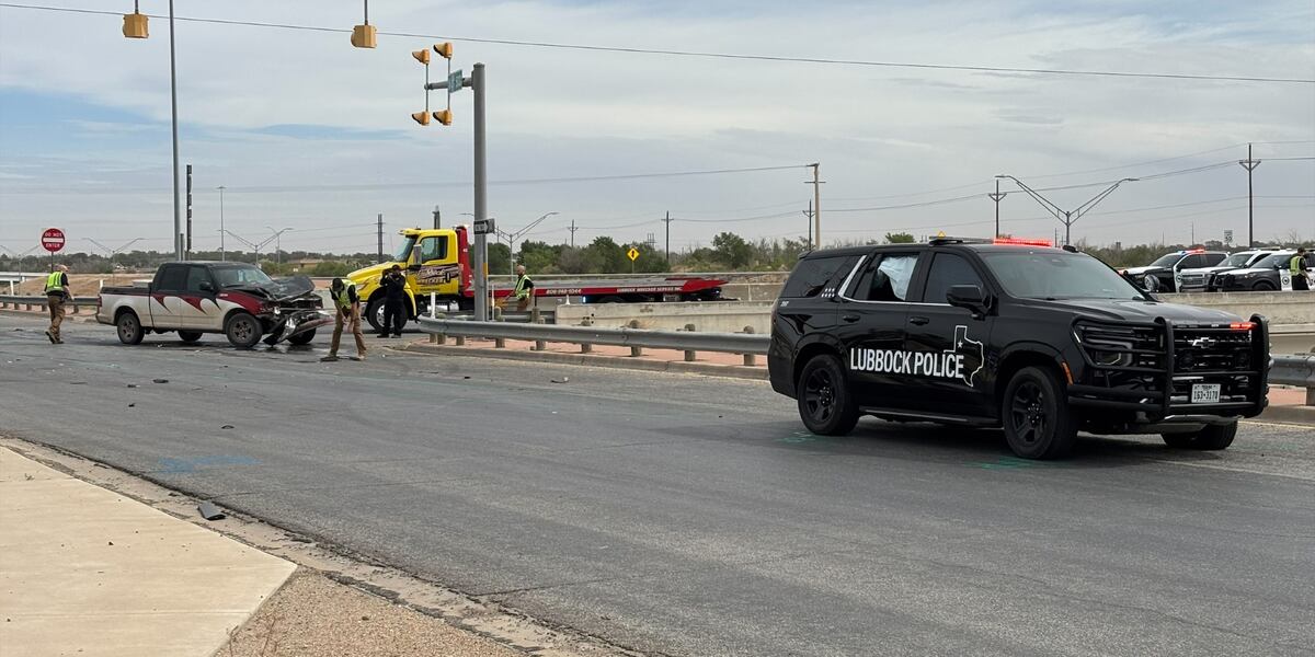 Lubbock police investigating crash involving officer Tuesday morning