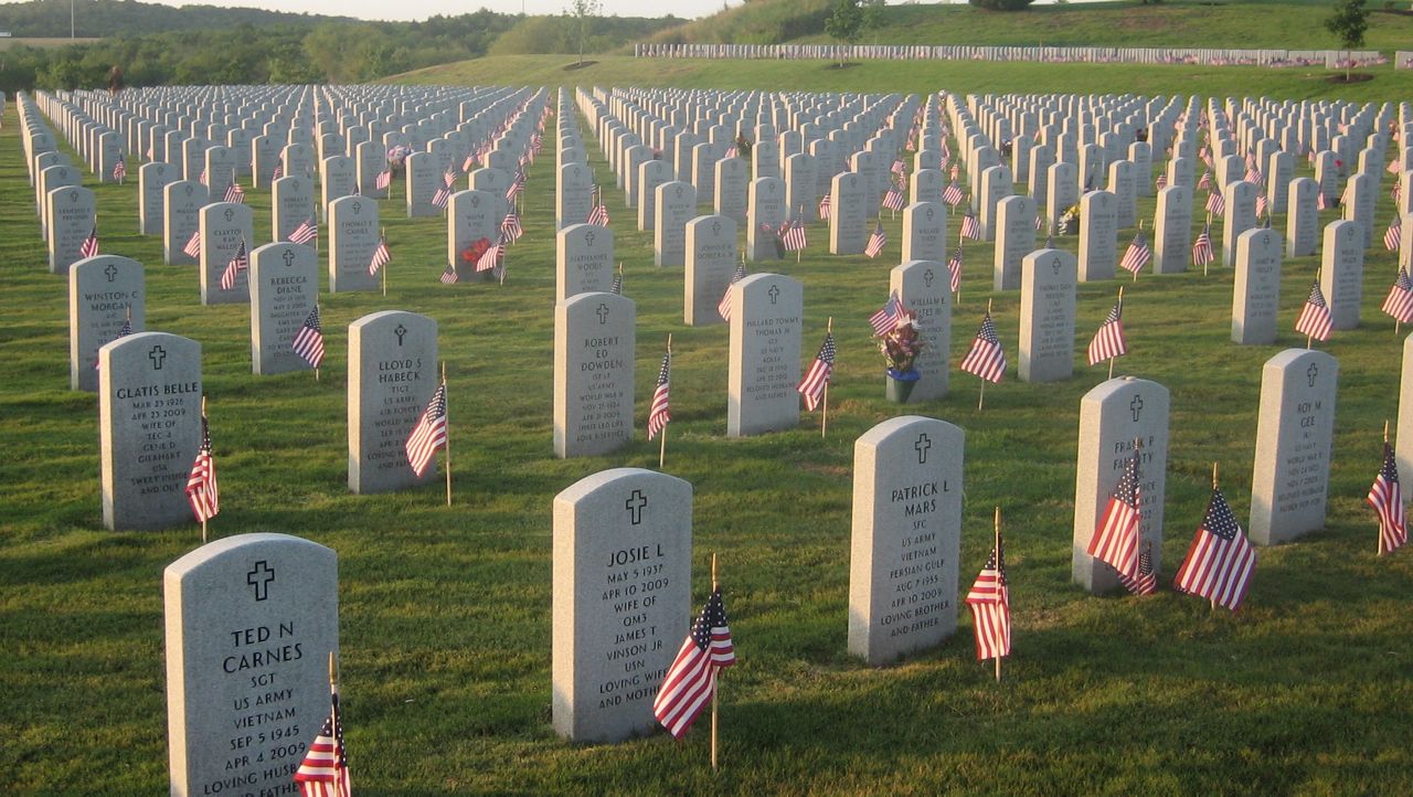 Dallas man makes sure fallen vets are honored