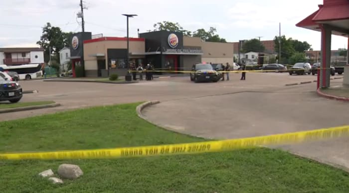 Argument between teenagers escalates to shooting outside Third Ward Burger King; 17-year-old suspect in custody