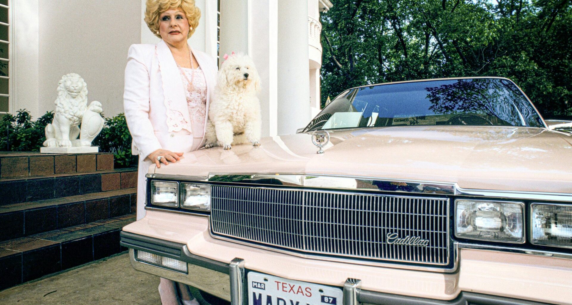 How Mary Kay Built a Billion-Dollar Empire
