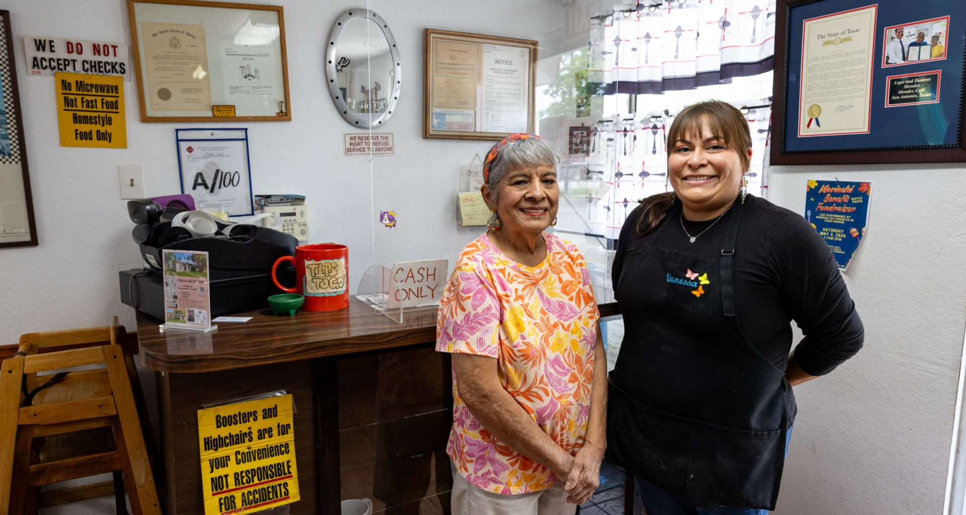 Mother, daughter and a 40-year Southside treasure: Mendez Cafe