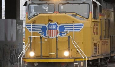 Police: 6 bodies found in boxcar in South Texas border city