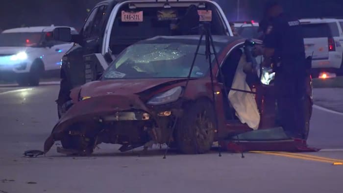 Driver killed after vehicle rolls over, hits tree in Spring, HCSO says