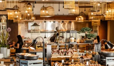 Modern Hotel Experience in Plano