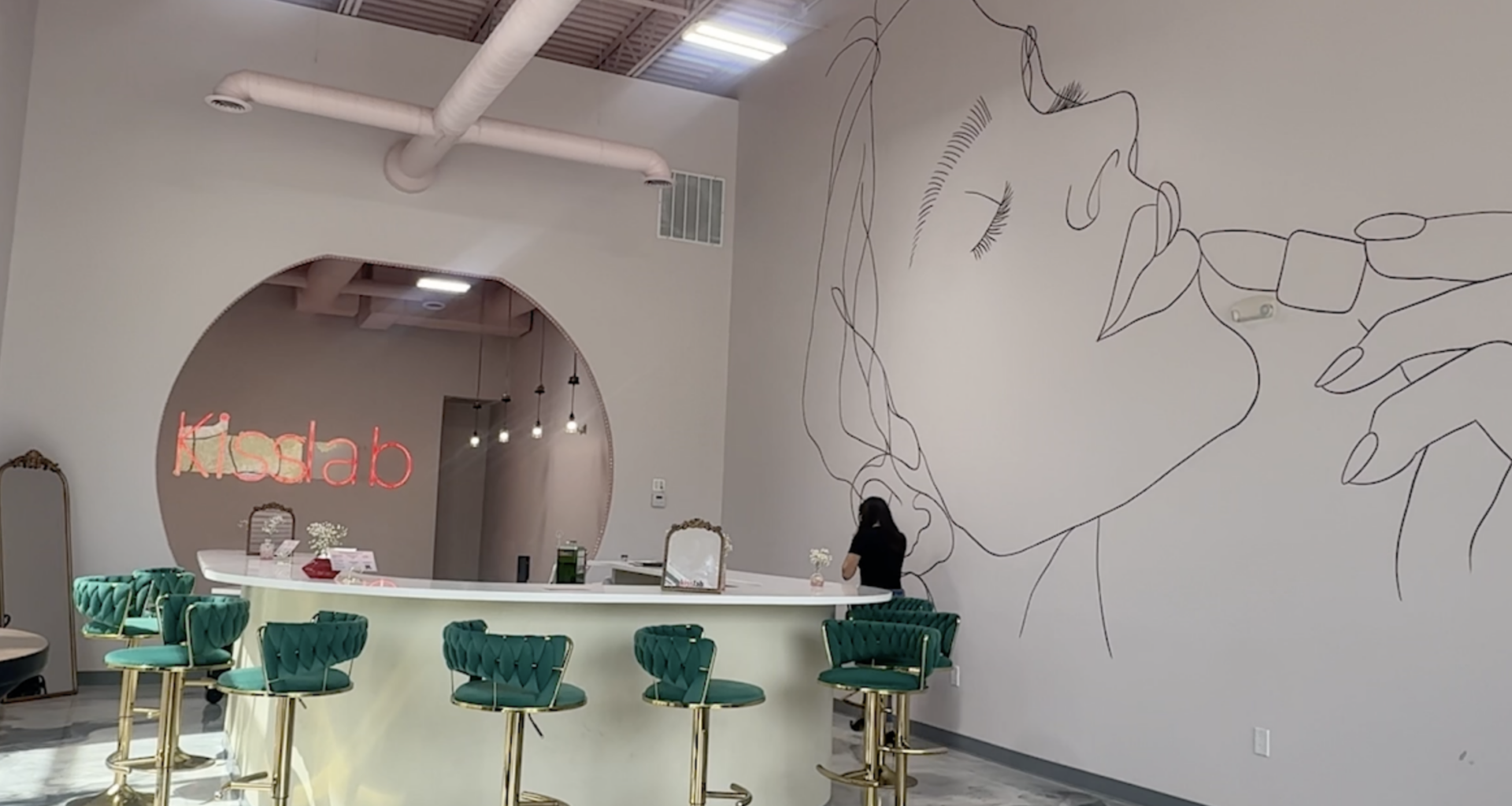 Sunday Funday: KissLab - KVIA