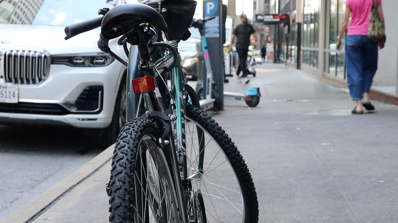 Transportation advocate calls on AVs to stay in their lane