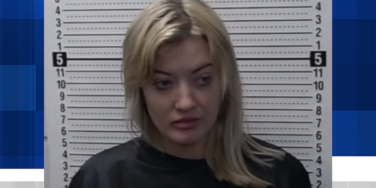 Dallas woman jailed on DWI, evading arrest charges after brief chase near Dorchester