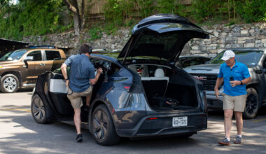 Tesla Reveals Its Texas Robotaxi Fleet Is Dwarfed by Waymo’s