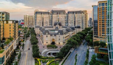 Where to Stay in Dallas if You Like to Eat