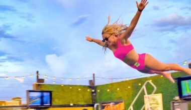 Little Woodrow's ice-house chain staging belly flop contest in San Antonio this Sunday