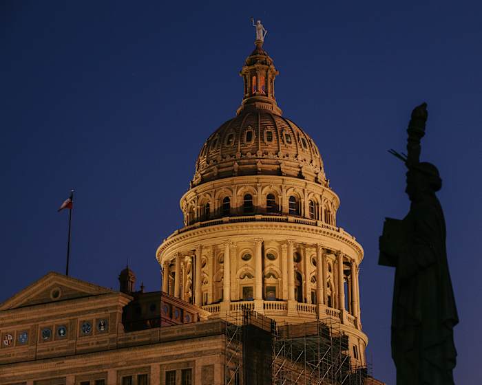 Civil rights groups sue to stop Texas immigration law