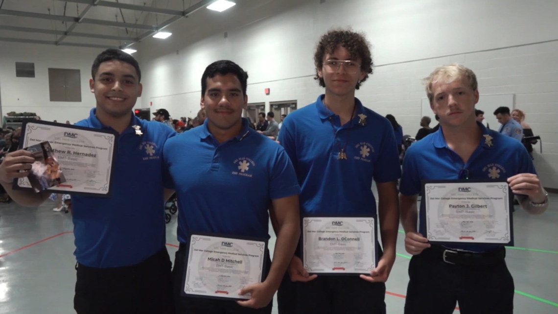 Del Mar College celebrates new EMS and paramedic graduates at pinning ceremony