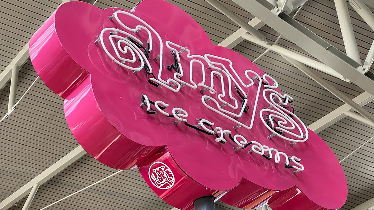 Sign for Amy's Ice Creams at Austin-Bergstrom International Airport