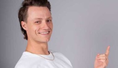 Dallas Comedy Club presents Andrew Packer