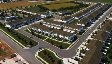 Arlington approves townhome development near gas well