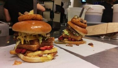 Check Out What Locals Say Are The Best Burgers in El Paso