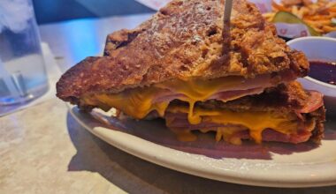 Top Places In Lubbock To Enjoy A Monte Cristo Sandwich