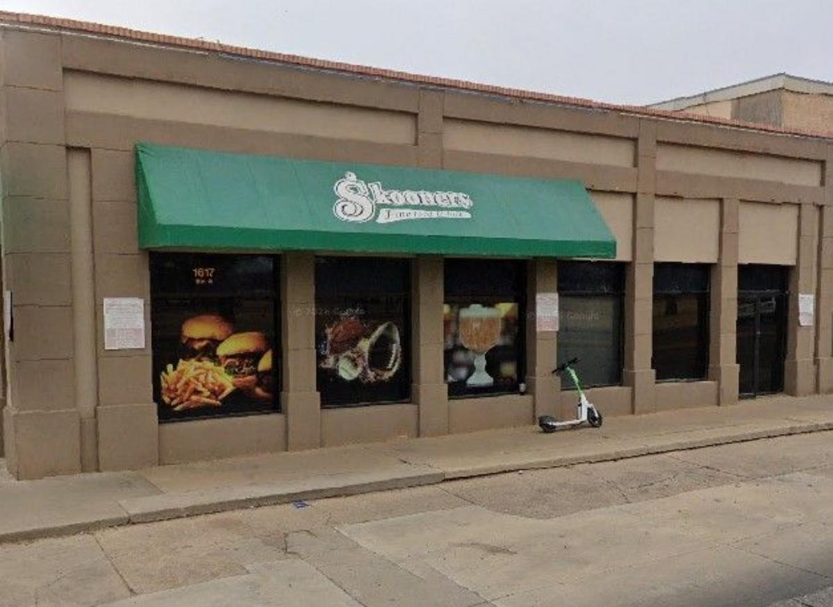 Why Skooners Dive Bar Will Be Missed In Lubbock Community